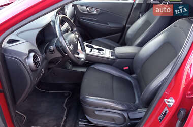 Внедорожник / Кроссовер Hyundai Kona Electric 2018 в 