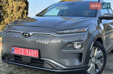 Внедорожник / Кроссовер Hyundai Kona Electric 2019 в 