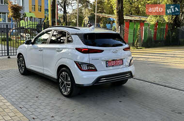 Внедорожник / Кроссовер Hyundai Kona Electric 2020 в 