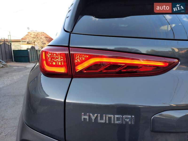 Внедорожник / Кроссовер Hyundai Kona Electric 2019 в Первомайске