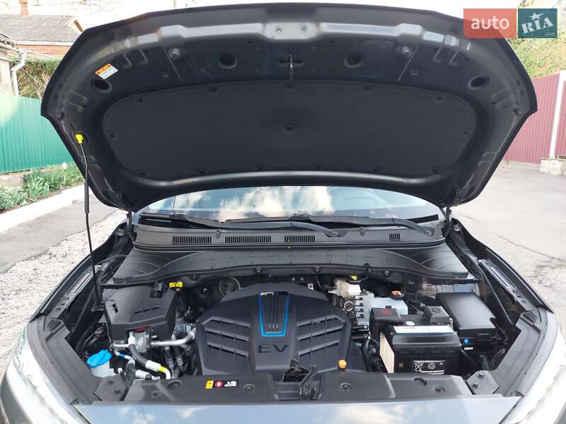 Внедорожник / Кроссовер Hyundai Kona Electric 2019 в Первомайске