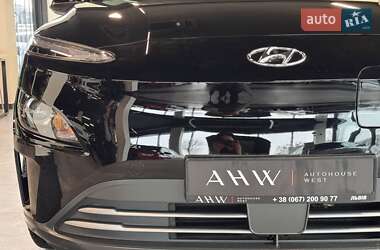 Внедорожник / Кроссовер Hyundai Kona Electric 2021 в 