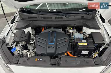 Позашляховик / Кросовер Hyundai Kona Electric 2020 в 