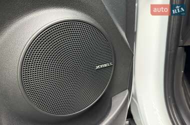 Позашляховик / Кросовер Hyundai Kona Electric 2020 в 