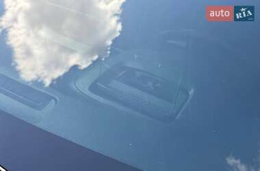 Позашляховик / Кросовер Hyundai Kona Electric 2020 в 