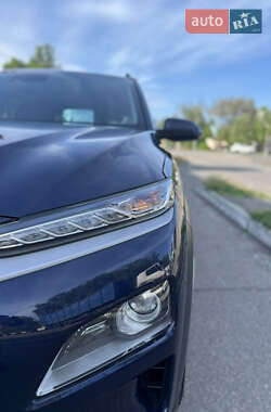 Внедорожник / Кроссовер Hyundai Kona Electric 2020 в 