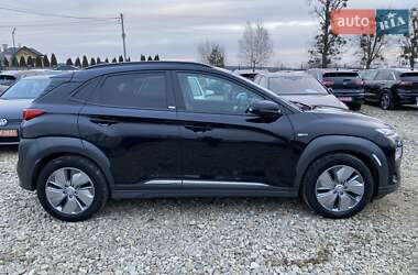 Внедорожник / Кроссовер Hyundai Kona Electric 2020 в 