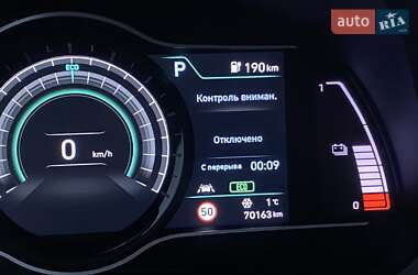 Внедорожник / Кроссовер Hyundai Kona Electric 2020 в 