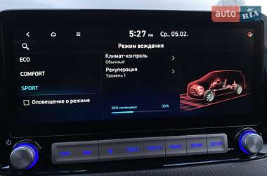 Внедорожник / Кроссовер Hyundai Kona Electric 2020 в 