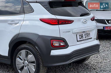 Позашляховик / Кросовер Hyundai Kona Electric 2020 в 