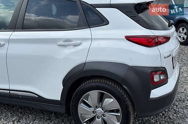 Позашляховик / Кросовер Hyundai Kona Electric 2020 в 