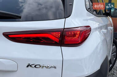 Позашляховик / Кросовер Hyundai Kona Electric 2020 в 