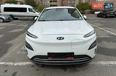 Внедорожник / Кроссовер Hyundai Kona Electric 2021 в Киеве