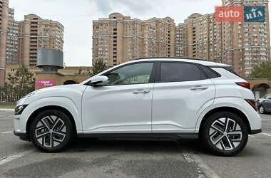Внедорожник / Кроссовер Hyundai Kona Electric 2021 в Киеве