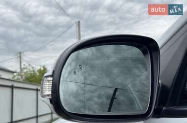 Позашляховик / Кросовер Hyundai Kona Electric 2019 в 