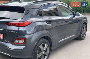 Внедорожник / Кроссовер Hyundai Kona Electric 2019 в 