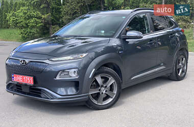 Внедорожник / Кроссовер Hyundai Kona Electric 2019 в 