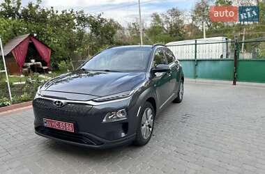 Внедорожник / Кроссовер Hyundai Kona Electric 2019 в 