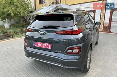 Внедорожник / Кроссовер Hyundai Kona Electric 2019 в 