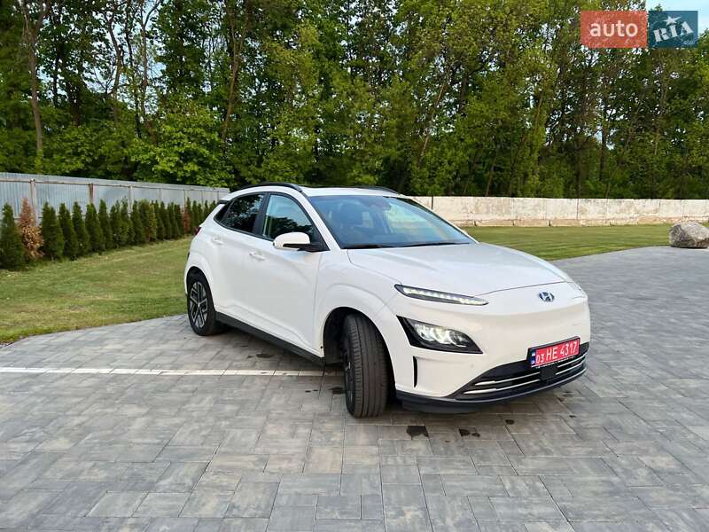 Позашляховик / Кросовер Hyundai Kona Electric 2021 в Луцьку