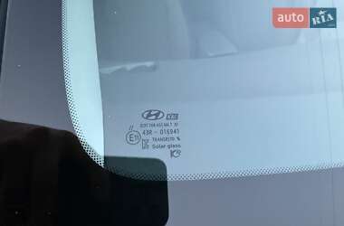 Внедорожник / Кроссовер Hyundai Kona Electric 2022 в 