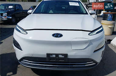 Внедорожник / Кроссовер Hyundai Kona Electric 2023 в 
