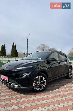 Позашляховик / Кросовер Hyundai Kona Electric 2021 в 