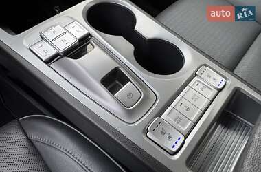 Внедорожник / Кроссовер Hyundai Kona Electric 2019 в 