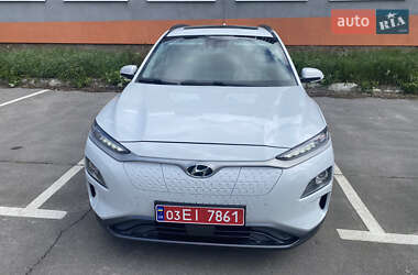 Внедорожник / Кроссовер Hyundai Kona Electric 2019 в 