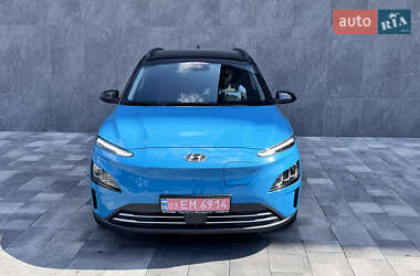Позашляховик / Кросовер Hyundai Kona Electric 2021 в 