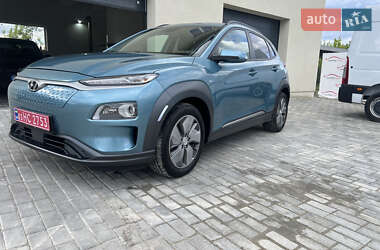 Внедорожник / Кроссовер Hyundai Kona Electric 2019 в 