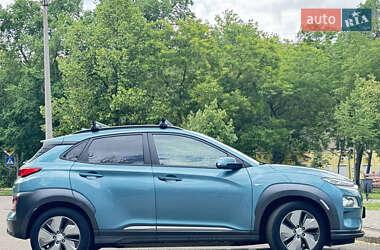 Внедорожник / Кроссовер Hyundai Kona Electric 2018 в 