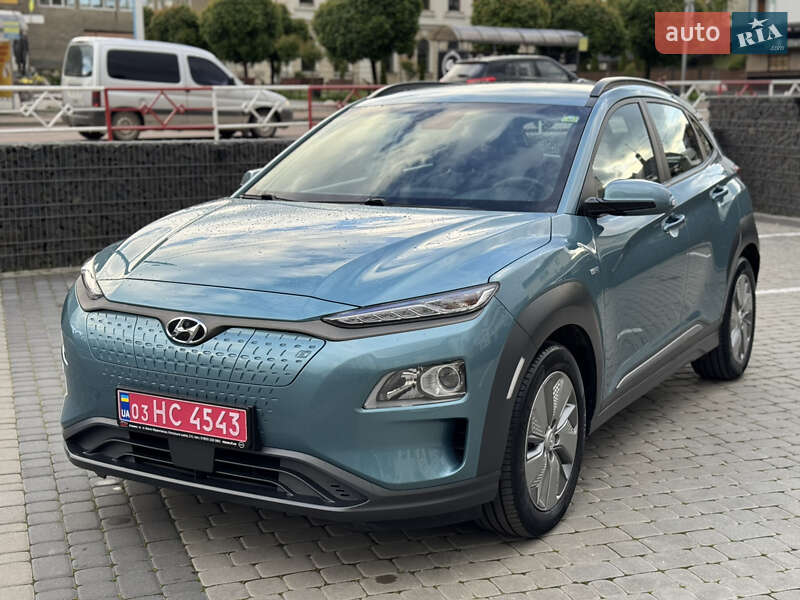 Внедорожник / Кроссовер Hyundai Kona Electric 2020 в 
