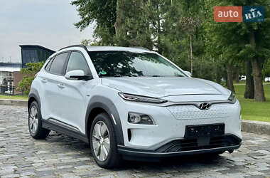 Внедорожник / Кроссовер Hyundai Kona Electric 2020 в 