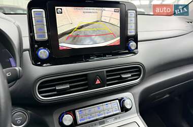 Внедорожник / Кроссовер Hyundai Kona Electric 2019 в 