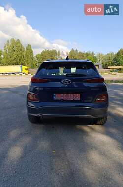 Внедорожник / Кроссовер Hyundai Kona Electric 2020 в 