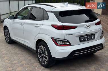 Позашляховик / Кросовер Hyundai Kona Electric 2021 в 