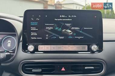 Позашляховик / Кросовер Hyundai Kona Electric 2021 в 