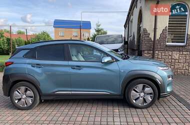 Позашляховик / Кросовер Hyundai Kona Electric 2019 в 