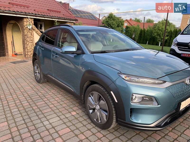 Внедорожник / Кроссовер Hyundai Kona Electric 2019 в Радивилове