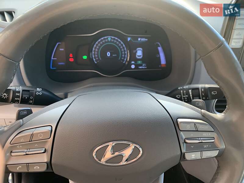 Внедорожник / Кроссовер Hyundai Kona Electric 2019 в Радивилове