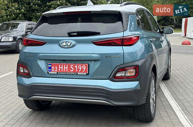 Внедорожник / Кроссовер Hyundai Kona Electric 2020 в 