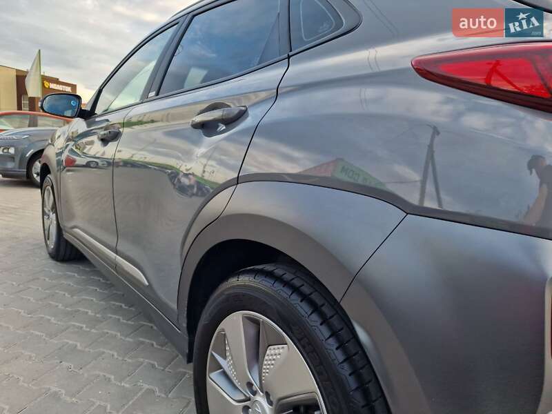 Позашляховик / Кросовер Hyundai Kona Electric 2020 в Вінниці