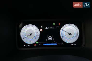 Внедорожник / Кроссовер Hyundai Kona Electric 2021 в 