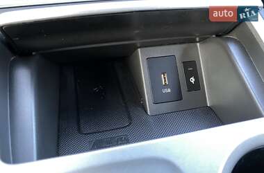 Внедорожник / Кроссовер Hyundai Kona Electric 2021 в 