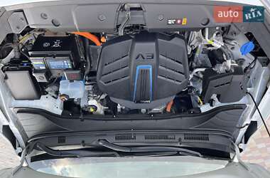 Внедорожник / Кроссовер Hyundai Kona Electric 2020 в 