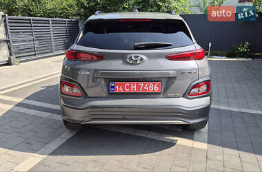Внедорожник / Кроссовер Hyundai Kona Electric 2020 в 