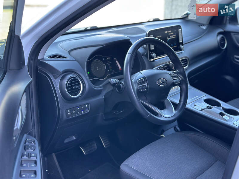 Позашляховик / Кросовер Hyundai Kona Electric 2019 в Луцьку