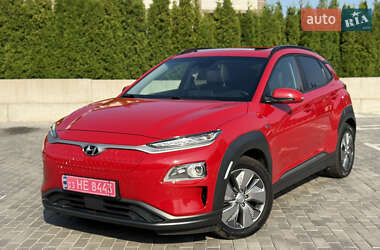 Внедорожник / Кроссовер Hyundai Kona Electric 2021 в Ровно
