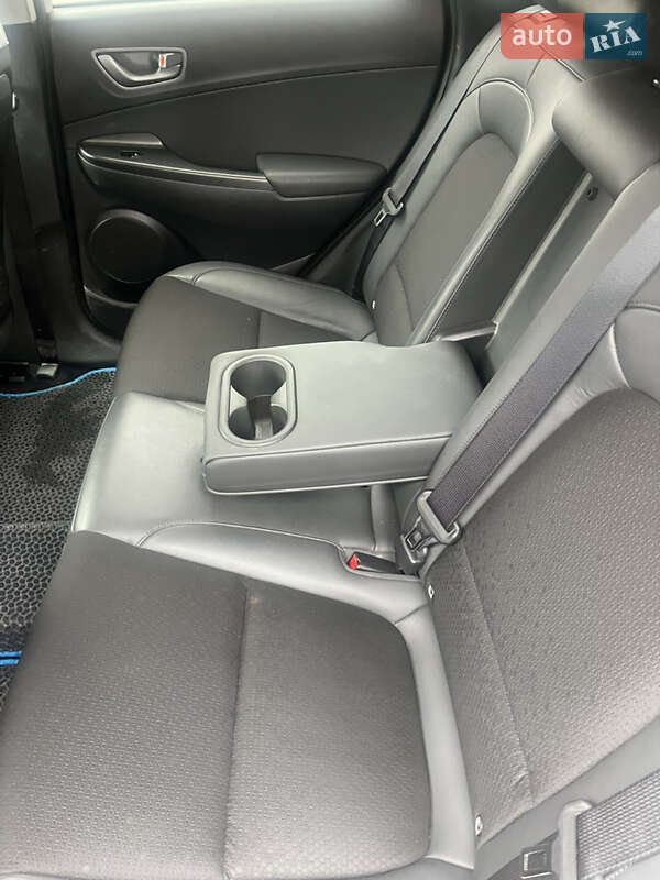 Внедорожник / Кроссовер Hyundai Kona Electric 2019 в Львове